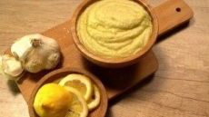 Πώς φτιάχνουμε παραδοσιακή σκορδαλιά με ψωμί