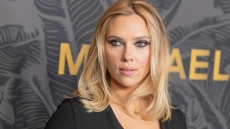 Η Σκάρλετ Γιόχανσον σε συζητήσεις για πρωταγωνιστικό ρόλο στo Jurassic World 4