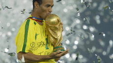 Οικονομική κατάρρευση για τον Καφού - Χάνει σε πλειστηριασμό βίλα αξίας 7,4 εκατ. ευρώ στη Βραζιλία 