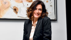 Χλόη Ακριθάκη: Στον τροχό της τέχνης