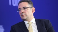 Στέλιος Κουτνατζής: Ο δικηγόρος που θα έχει διευρυμένο ρόλο στο νομοθετικό έργο μετά την παραίτηση Παπασταύρου