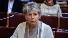 Ακρίτα κατά Ζανέτ Τσίπρα: Σκέψου όλη η διαδρομή σου στη ζωή να συνοψίζεται σε μία ιδιότητα: «Αδελφή Τσίπρα»