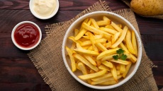 Πατάτες τηγανητές: πώς τις φρεσκάρουμε για να ξαναγίνουν τραγανές την επόμενη ημέρα