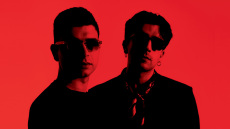 Dalene: Οι επιρροές από Beatles, Μπαχ και Daft Punk, ο έρωτας στην εποχή των Millennials και το ρομαντικό soundtrack της άνοιξης 