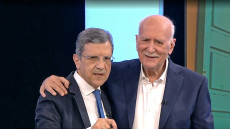 Γιώργος Αυτιάς: «Ήρθε ένας φίλος από τα παλιά» - Με αγκαλιές και πλάνα από 2000 τον υποδέχθηκε ο Παπαδάκης (βίντεο)