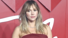 Σούκι Γουότερχαουζ: Αποκάλυψε στο Coachella το φύλο του παιδιού της με τον Ρόμπερτ Πάτινσον