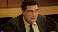 Συγκλονιστικά ηχητικά ντοκουμέντα για την εισβολή στην Κύπρο το 1974: Το βιβλίο του Αλέξη Παπαχελά