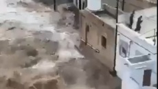 Ομάν: Τουλάχιστον 16 νεκροί, μεταξύ τους πολλοί μαθητές, σε πλημμύρες