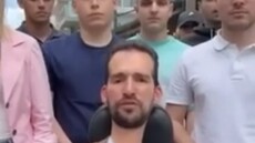 Δείτε βίντεο: Αποδοκίμασαν τον Κυμπουρόπουλο στον Βόλο - «Δεν έχουν καμιά σχέση με δημοκρατία»