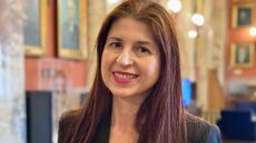 Καβάλα: Στέλεχος της Νίκης χαστούκισε μέσα σε εκκλησία τη βουλευτή της Νέας Δημοκρατίας, Αγγελική Δεληκάρη