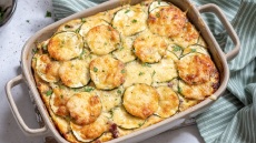 Κολοκυθάκια ογκρατέν με κατσικίσιο τυρί