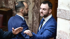 Βουλή: Σε δίκη για βιαιοπραγία παραπέμπεται ο ανεξάρτητος βουλευτής Κώστας Φλώρος 