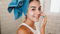 Δίνουμε στο ευαίσθητο δέρμα τη φροντίδα που του αξίζει