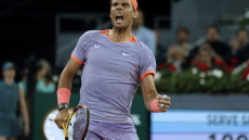 Φοβερός Ναδάλ στη Μαδρίτη - Προκρίθηκε στον 3ο γύρο εν μέσω αποθέωσης και από Ζιντάν και Βινίσιους - Βίντεο 