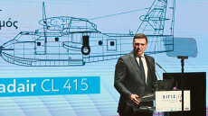 Η αγορά του αιώνα: Επτά νέα Canadair, 10 ελικόπτερα, 25 αμφίβια αεροσκάφη, 1.100 πυροσβεστικά οχήματα, 101 drones στην Πολιτική Προστασία