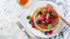 Φτιάχνουμε το πιο γλυκό brunch για τη μητέρα μας