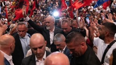 Έντι Ράμα: Οι πρώτες αναρτήσεις μετά τη φιέστα στην Αθήνα - Βαθιά η ανάσα της πατρίδας ανάμεσα στους Αλβανούς της Ελλάδας