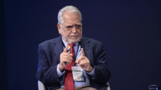 Χρούσος: Σημαντικές αλλαγές στην ανάπτυξη του εγκεφάλου στη νέα γενιά – Κεντρικό πρόβλημα το στρες