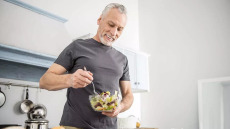 Kαρκίνος: «Ανυπάκουοι» οι ογκολογικοί ασθενείς – Μόνο το 4% συμμορφώνεται με τις συστάσεις των ειδικών