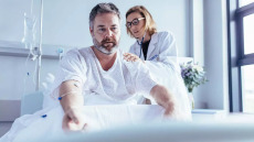 Έξι στους 10 Έλληνες πάνε σε ιδιώτες γιατρούς και όχι στα Κέντρα Υγείας – Τι αναφέρει έρευνα