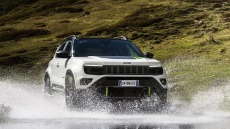Έτοιμο το τετρακίνητο Jeep Avenger 4xe - Πότε έρχεται στην Ελλάδα;