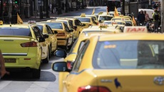 Ταξί: Το υπουργείο Μεταφορών δίνει παράταση στα οχήματα που έχουν συμπληρώσει το όριο απόσυρσης - Οι προϋποθέσεις