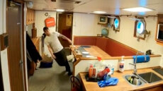 Βόρεια Θάλασσα: Γιατί είναι τόσο viral τα βίντεο με τα πλοία που χτυπούν στα κύματα 