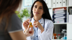 Φαρμακευτική κάνναβη: Τι δείχνει ελληνική έρευνα για τη χορήγησή της σε ογκολογικούς ασθενείς