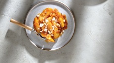 Πατάτες γιαχνί με φέτα