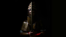 Έλληνες πεζοναύτες με μυκηναϊκές πανοπλίες 3.500 ετών - Πολεμούν με άνεση παρά το βάρος τους - Δείτε βίντεο