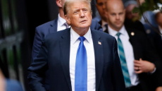 Επίθεση Τραμπ κατά πάντων: Στημένη η δίκη, διεφθαρμένος ο εισαγγελέας