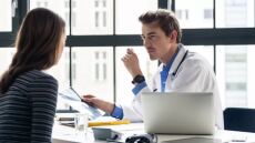 Τι αλλάζει ο  Γεωργιάδης στις διαγνωστικές εξετάσεις – Ποιες θα γίνονται αποκλειστικά σε Κέντρα Υγείας