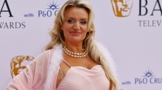 Ντέιζι Μέι Κούπερ: Γέννησε πρόωρα το τρίτο της παιδί - Ήρθες νωρίτερα, έγραψε