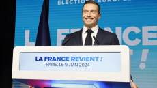 Γαλλία - Μπαρντελά: Το μήνυμα ενόψει β' γύρου εκλογών - «Επιλέξτε εμένα ή... τους παράγοντες του χάους» 