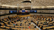 Απαγόρευση πρόσβασης στα μέσα κοινωνικής δικτύωσης σε παιδιά κάτω των 13 ετών αποφάσισε Επιτροπή του Ευρωκοινοβουλίου - Εισηγητής του ΕΛΚ ο Δ. Τσιόδρας
