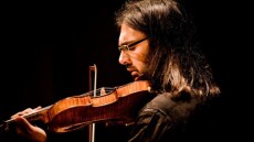 Λεωνίδας Καβάκος: Θα δώσει συναυλία στην αρχαία Μεσσήνη