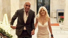 Γιάννης Μπρατάκος: Το «ευχαριστώ» μετά τη νοσηλεία του και η φωτογραφία από τον γάμο με την Έλενα Ράπτη