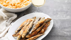 Μικρά ψάρια: Φάτε τα με το κόκαλο, χωρίς δεύτερη σκέψη! Κερδίστε υγεία και μακροζωία