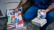 Λουράντος: Ανέβηκαν οι τιμές στα φάρμακα με τιμές τσίχλας για να σταματήσει η πορεία προς την εξαφάνιση τους