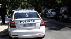 Αλεξάνδρεια Ημαθίας: Άνδρας σε αμόκ ταμπουρώθηκε σε διαμέρισμα - Τον έβγαλαν μετά από ώρες οι αστυνομικοί