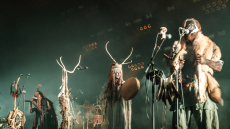 Heilung: Η παγανιστική μπάντα από τον σκανδιναβικό βορρά έρχεται στο Θέατρο Λυκαβηττού για συναυλία