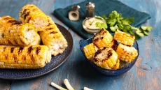 3 light καλοκαιρινά σνακ με καλαμπόκι