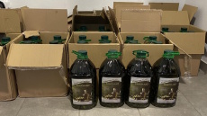 Πιερία: Συνελήφθη άντρας που μετέφερε 500 λίτρα λάδι χωρίς παραστατικά