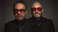 Αλέξανδρος Ρήγας: Σκηνοθετεί και πρωταγωνιστεί στο ιστορικό «Τάβλι» του Δημήτρη Κεχαΐδη