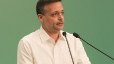 Συνάντηση Δούκα με τους προέδρους ΓΣΕΒΕΕ και ΕΕΑ: Στόχος και δέσμευσή μας να σταθούμε δίπλα στις μικρομεσαίες επιχειρήσεις