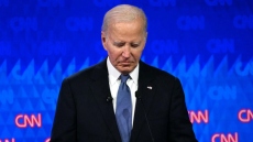 Εκλογές στις ΗΠΑ: Δημοκρατικός βουλευτής ζητά για πρώτη φορά από τον Μπάιντεν να αποσυρθεί μετά το ολέθριο ντιμπέιτ