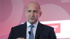 Ράντεφ: Δεν πρέπει να συρθεί το ΝΑΤΟ στον πόλεμο της Ουκρανίας - Να επιστρέψουμε στη διπλωματία