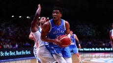 Αντετοκούνμπο: Η φωτογραφία με τον Καραλή, το ραντεβού στο Παρίσι και το δικό του σόου στο ΣΕΦ - Δείτε βίντεο