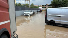 Κακοκαιρία στην Αττική - Χαλάζι στον Άγιο Στέφανο, καταρρακτώδης βροχή στα Σπάτα, δείτε χάρτη με τα σημεία όπου έπεσαν κεραυνοί