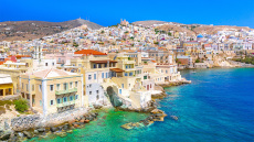 Η Σύρος πρώτη ανάμεσα στα κρυμμένα «διαμάντια» της Ελλάδας για το 2025​​​​​​​​​​​